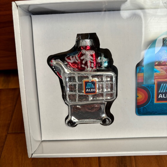 Aldi Finds Merry Moments Glass Ornaments 3 Pack Aisle of Shame, NIB - Picture 4 of 11